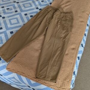 Two Pairs: Old Navy Billie Straight Ankle Trouser